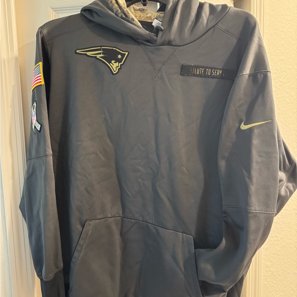 Nike Gray Hoodie with Gold Accents